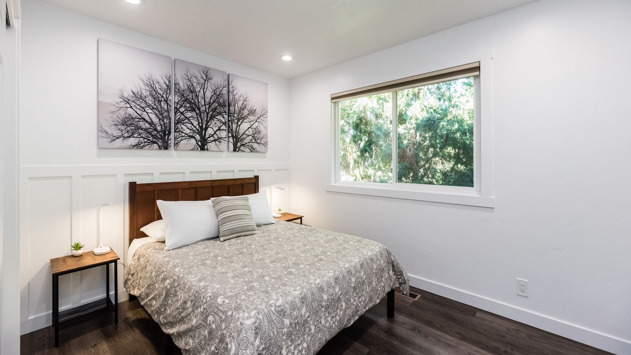 Photo of Bedroom in Logan