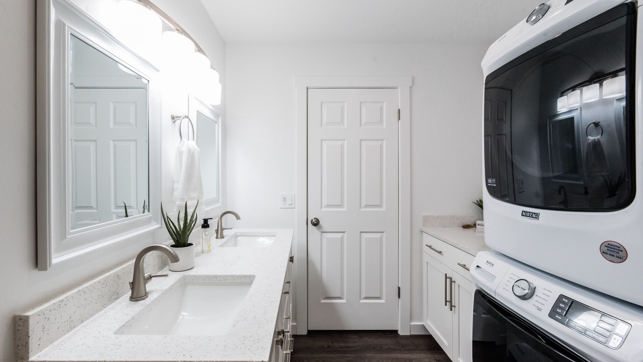 Photo of Bathroom in Logan