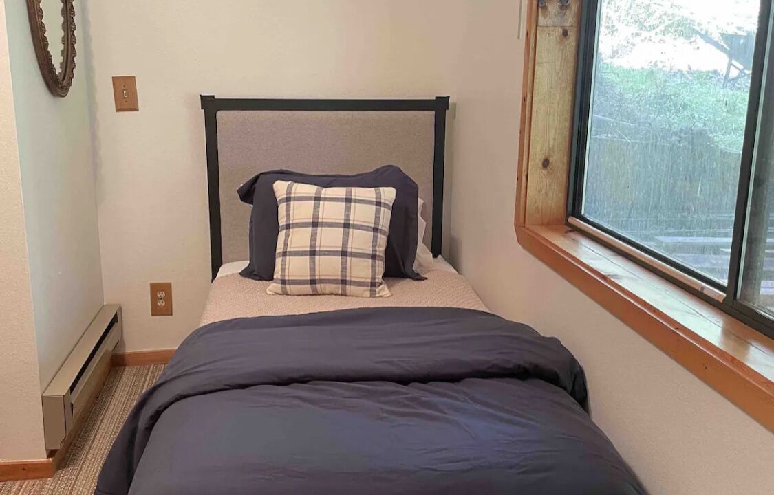 Photo of Bedroom in Irwin