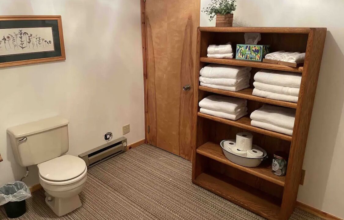 Photo of Bathroom in Irwin