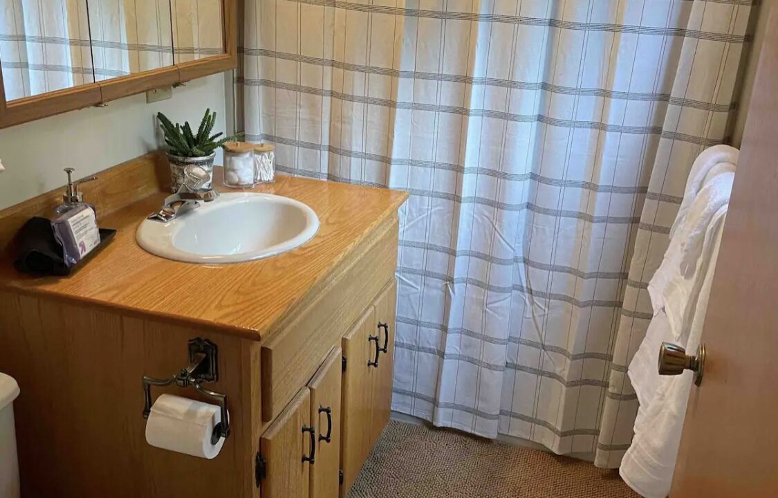 Photo of Bathroom in Irwin