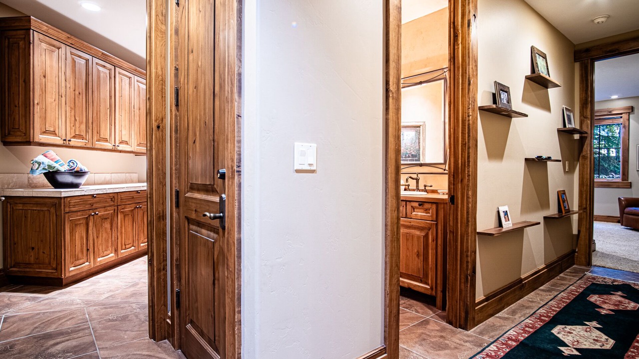 Photo of Bedroom in Warm Springs
