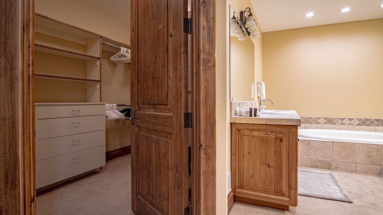 Photo of Bathroom in Warm Springs