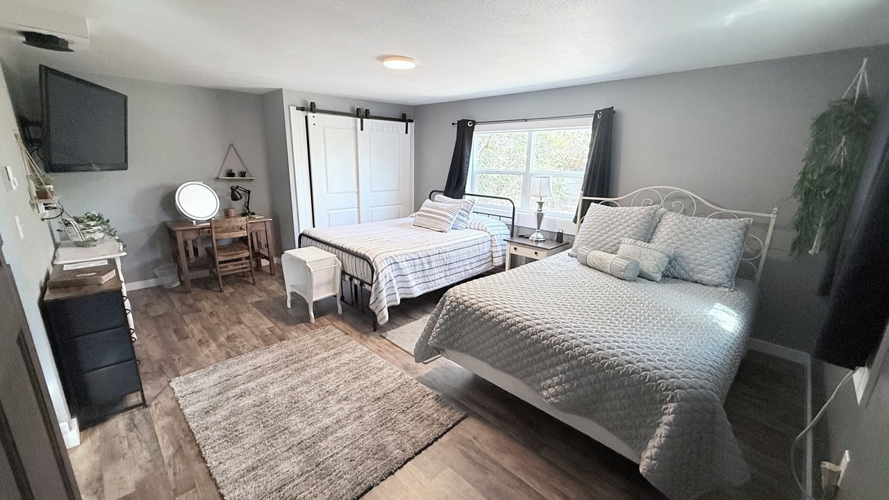 Photo of Bedroom in Burns