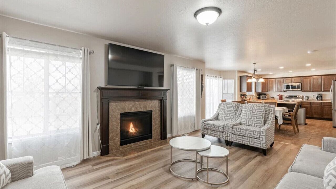 Photo of Livingroom in Clearfield