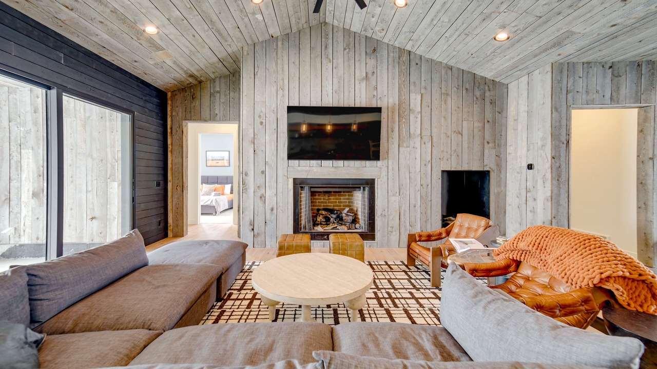 Photo of Livingroom in Star Valley Ranch
