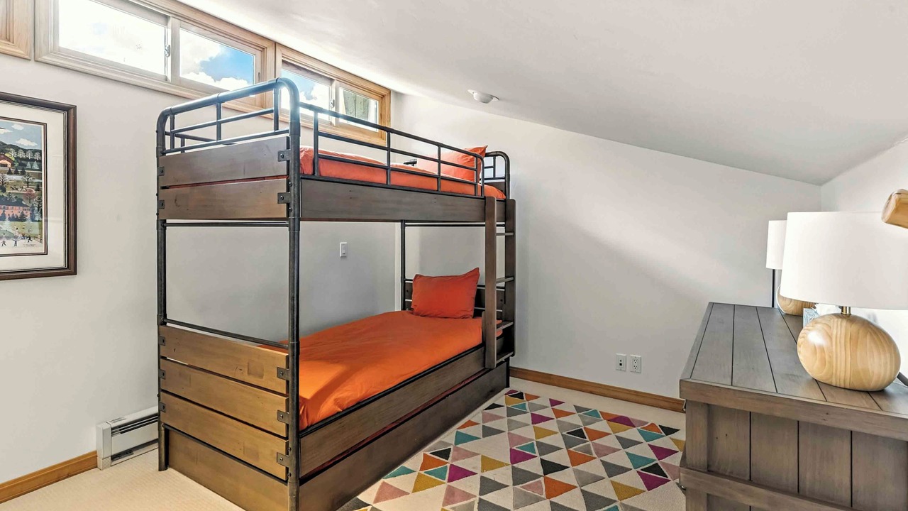 Photo of Bedroom in Warm Springs