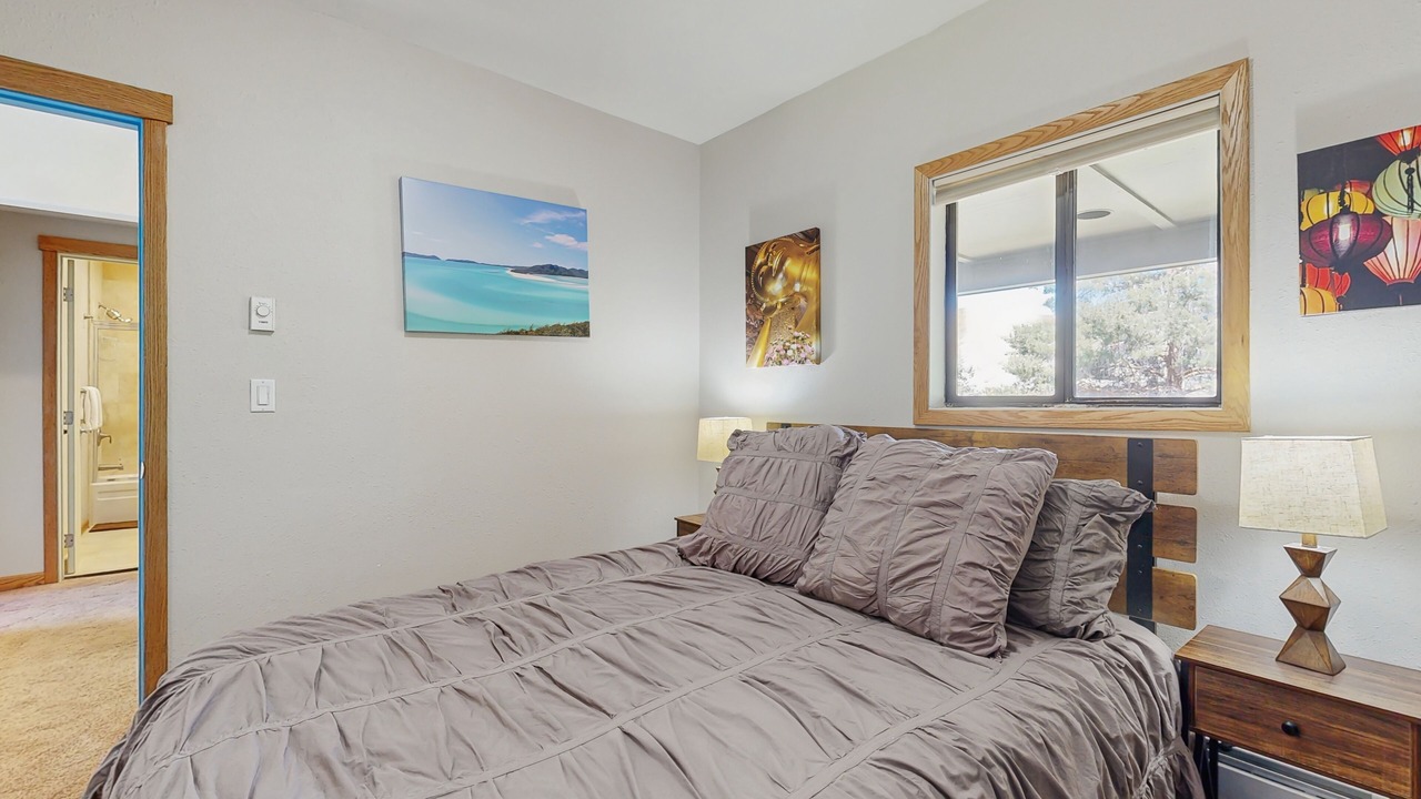 Photo of Bedroom in Elkhorn Village