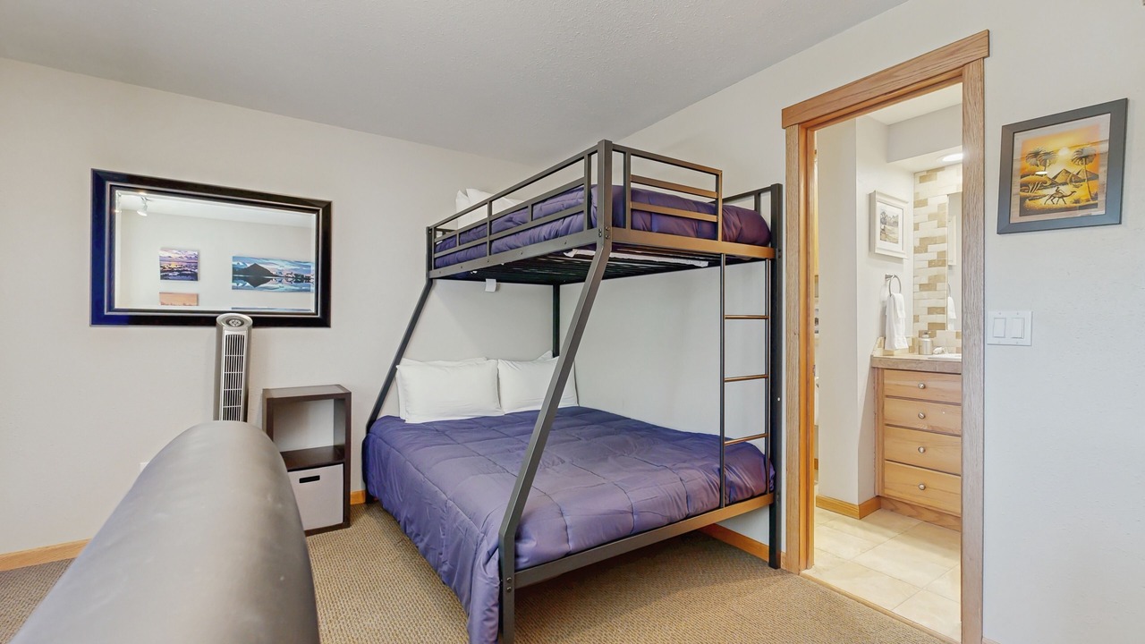 Photo of Bedroom in Elkhorn Village