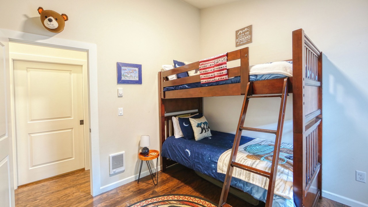 Photo of Bedroom in Welches