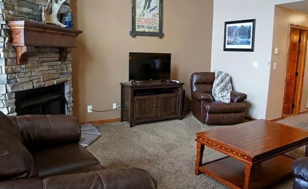 Photo of Livingroom in Wolf Creek