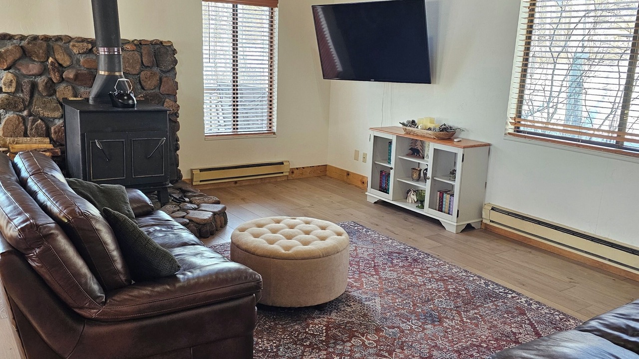 Photo of Livingroom in Star Valley Ranch