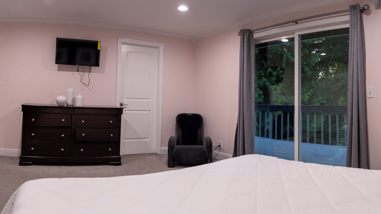 Photo of Bedroom in Sammamish