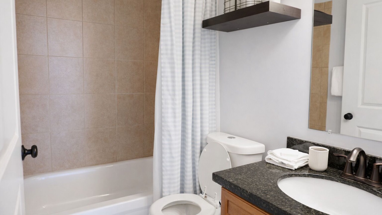 Photo of Bathroom in Lower Avenues