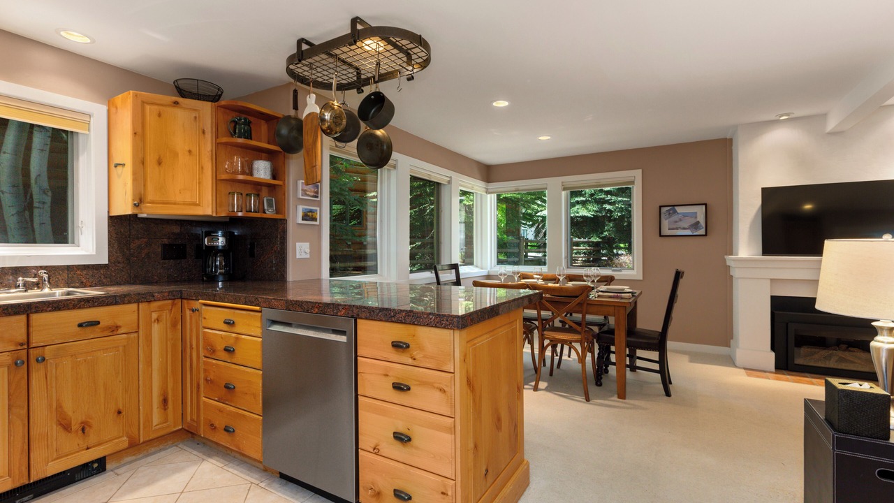 Photo of Kitchen in Warm Springs