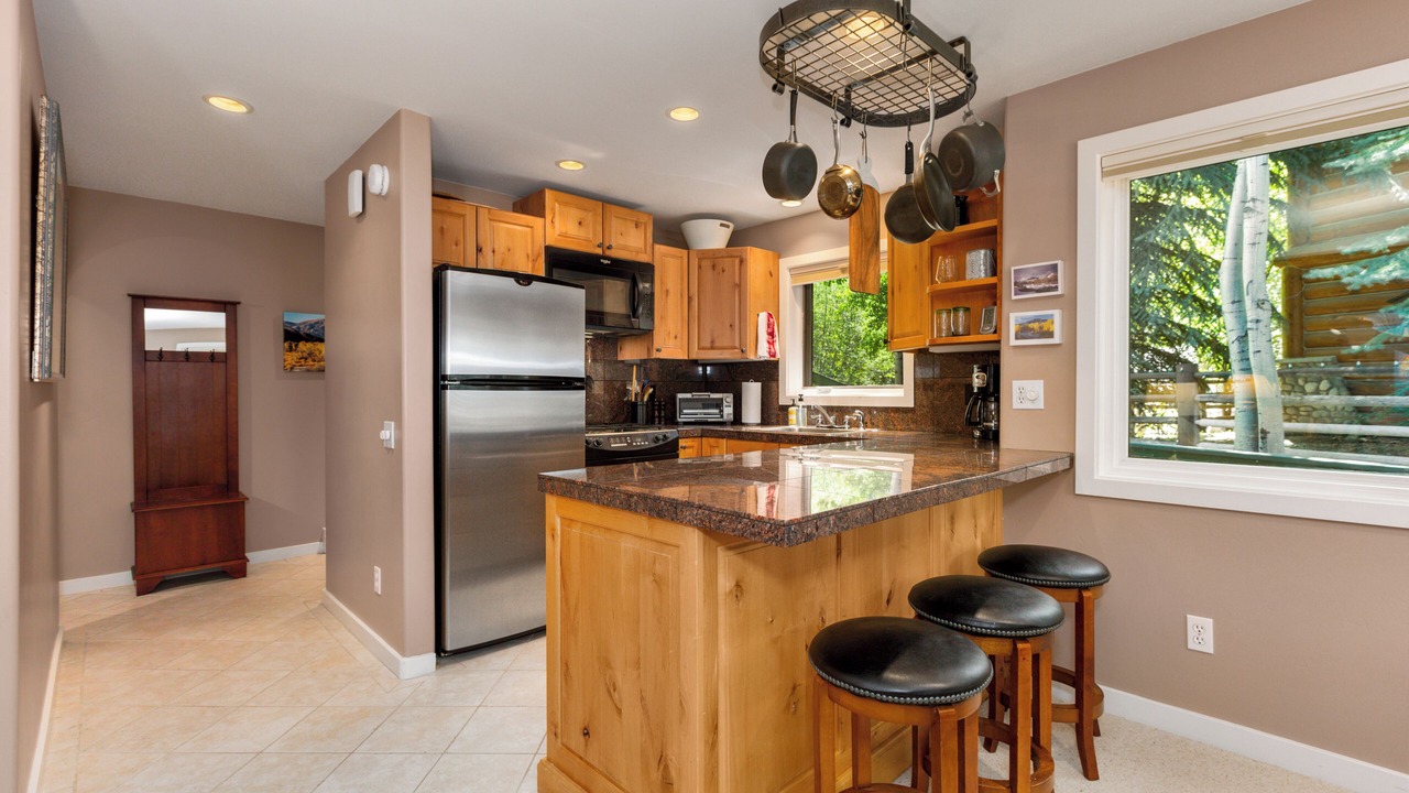 Photo of Kitchen in Warm Springs