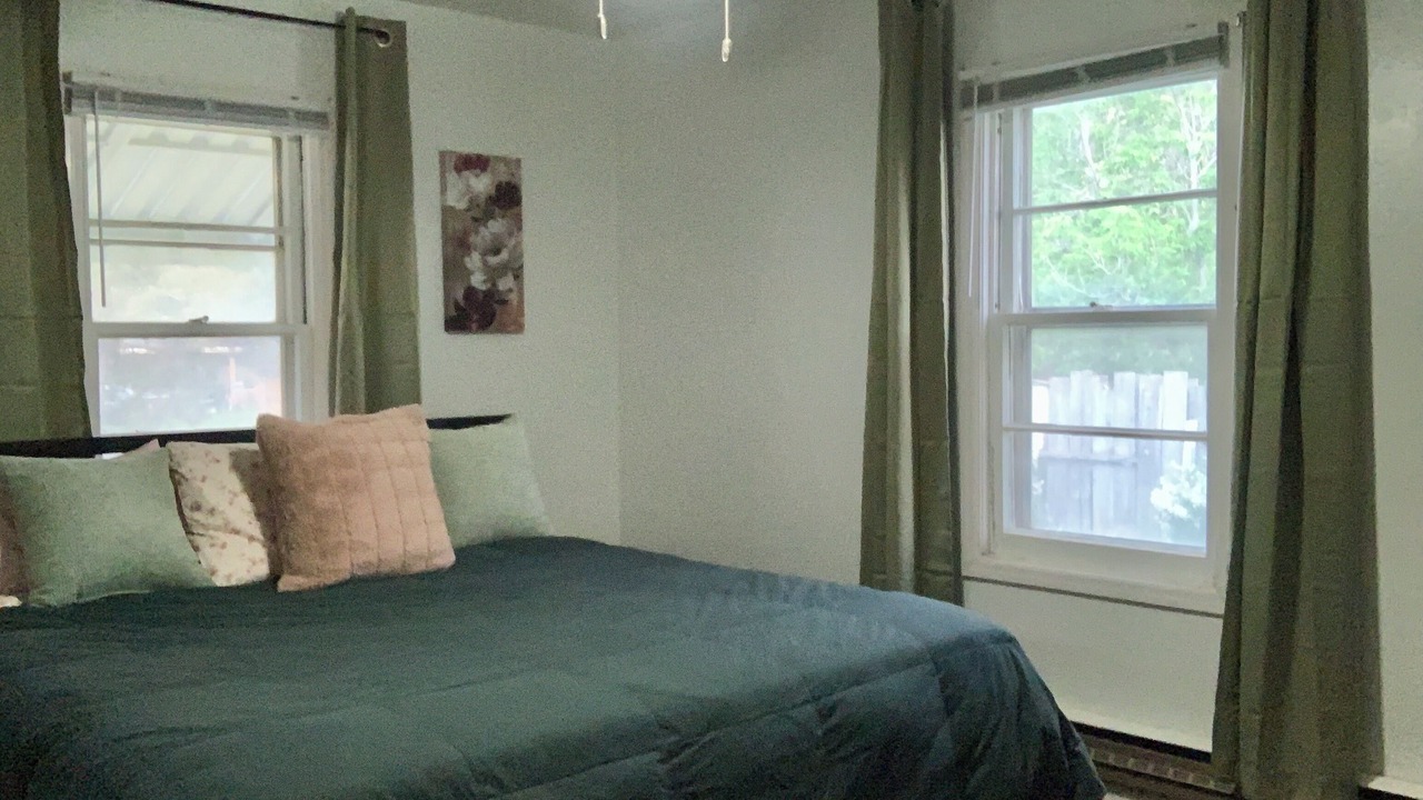 Photo of Bedroom in American Falls