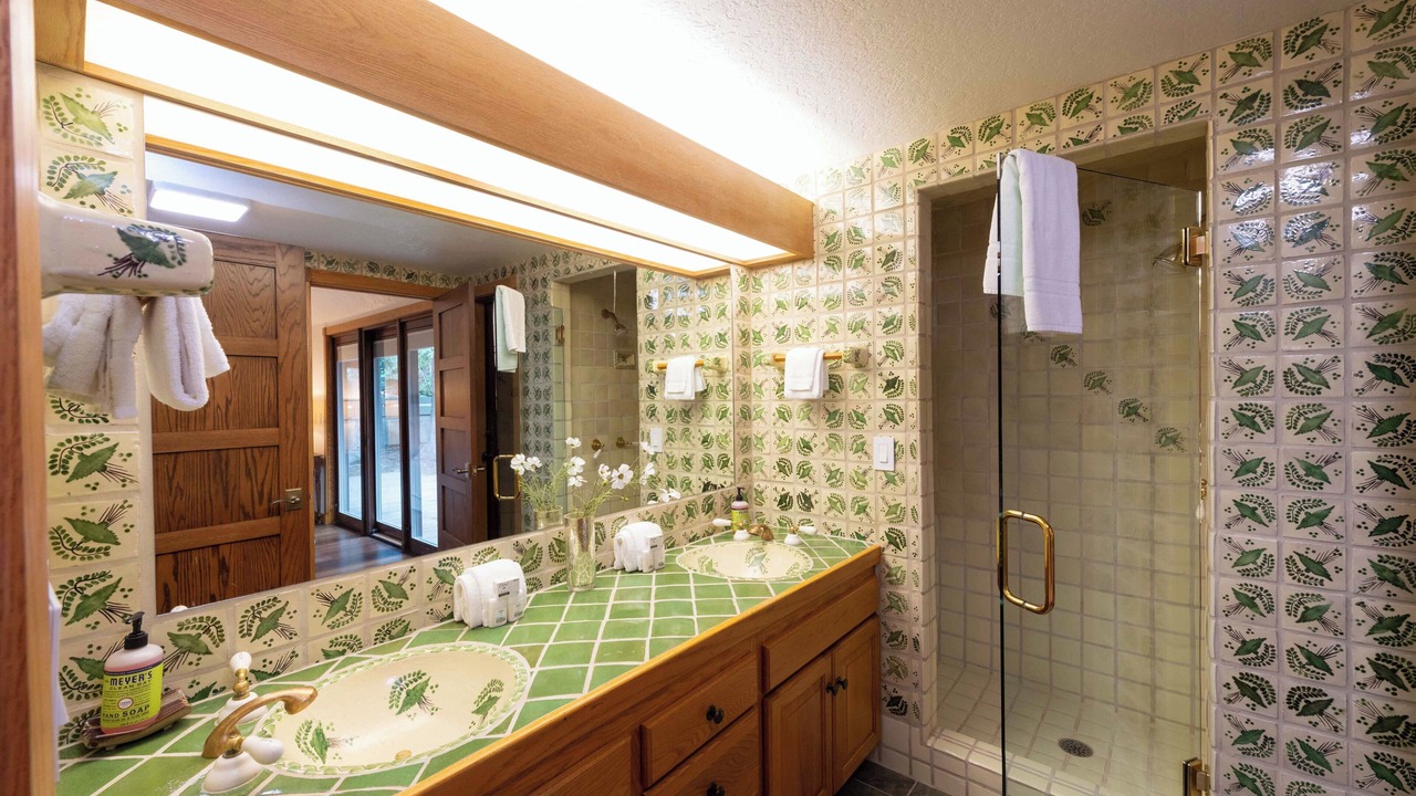 Photo of Bathroom in Warm Springs