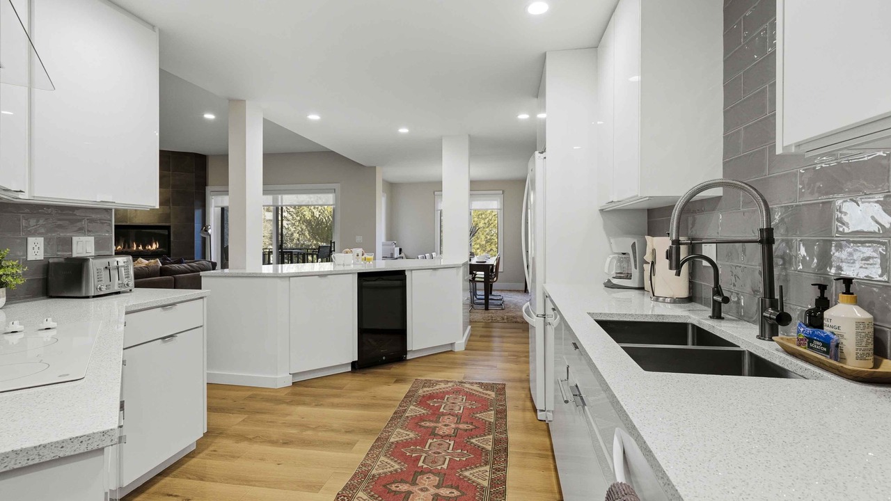 Photo of Kitchen in Elkhorn Village