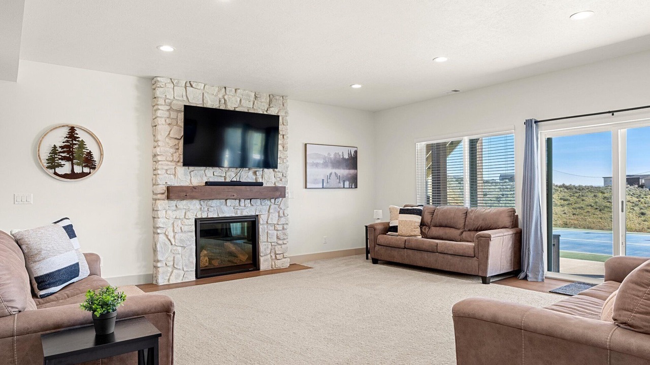 Photo of Livingroom in Sweetwater