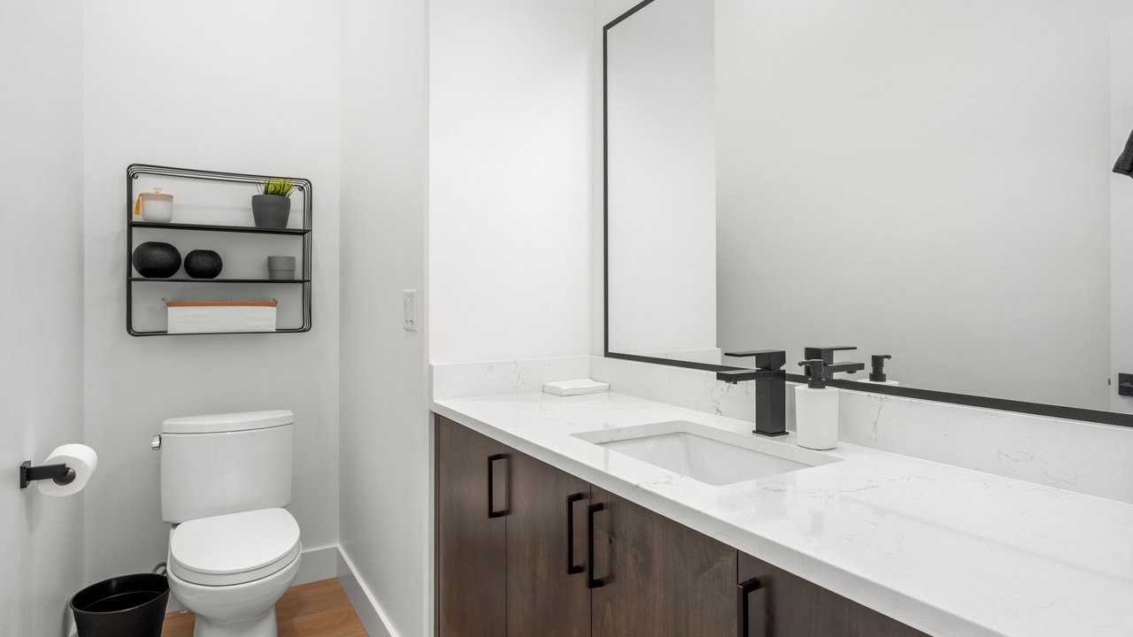 Photo of Bathroom in Sweetwater