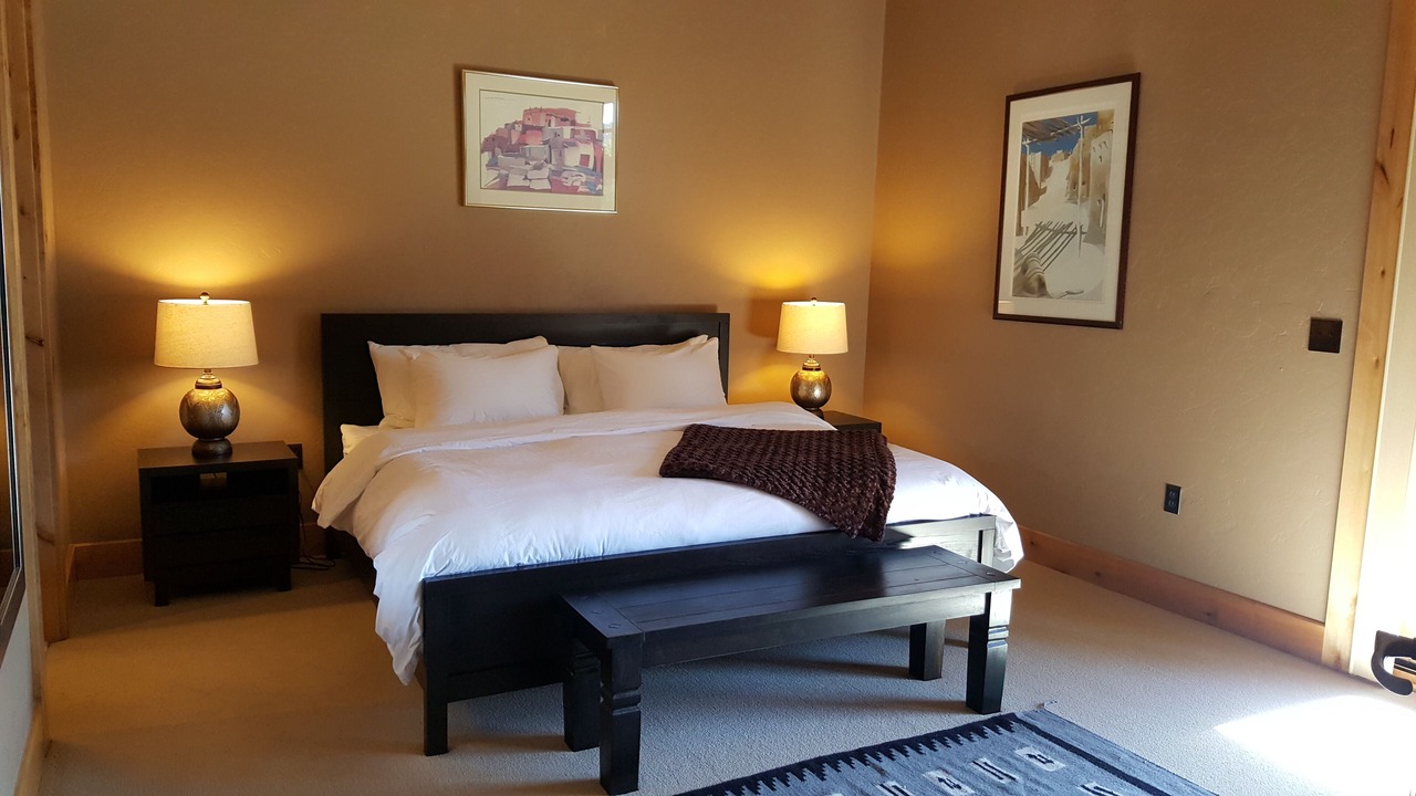 Photo of Bedroom in Victor