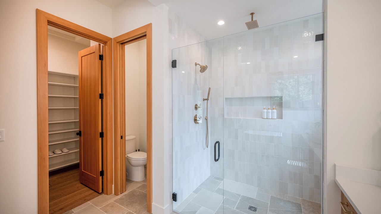 Photo of Bathroom in Ronald