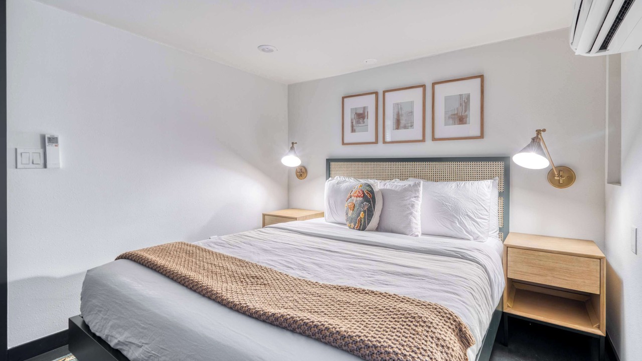 Photo of Bedroom in Nob Hill