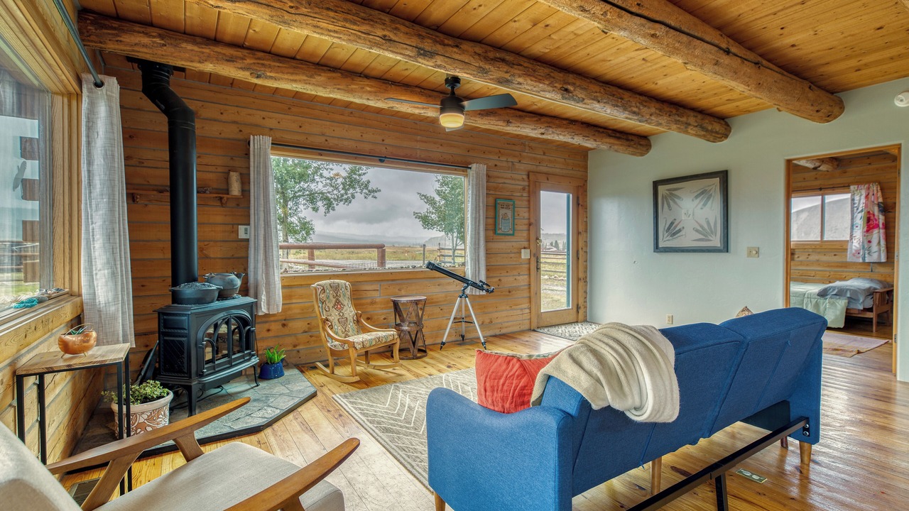 Photo of Livingroom in Stanley