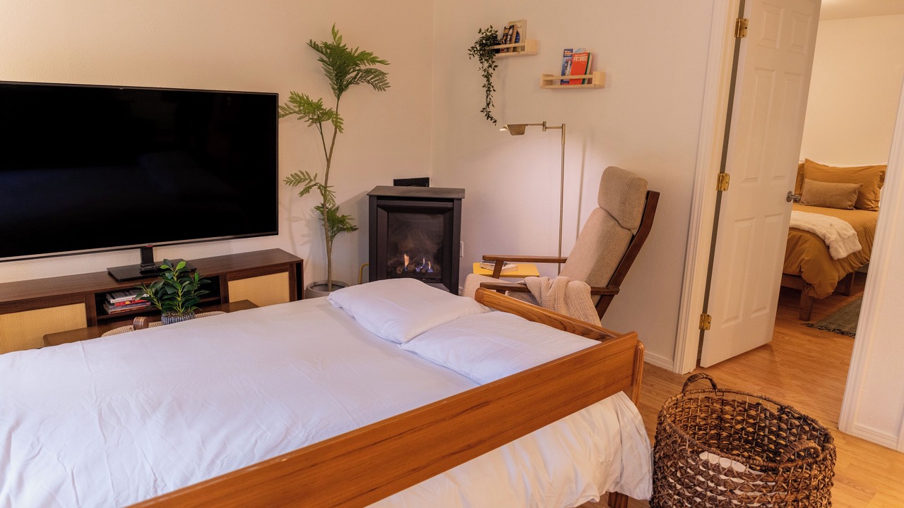 Photo of Bedroom in Hoodsport