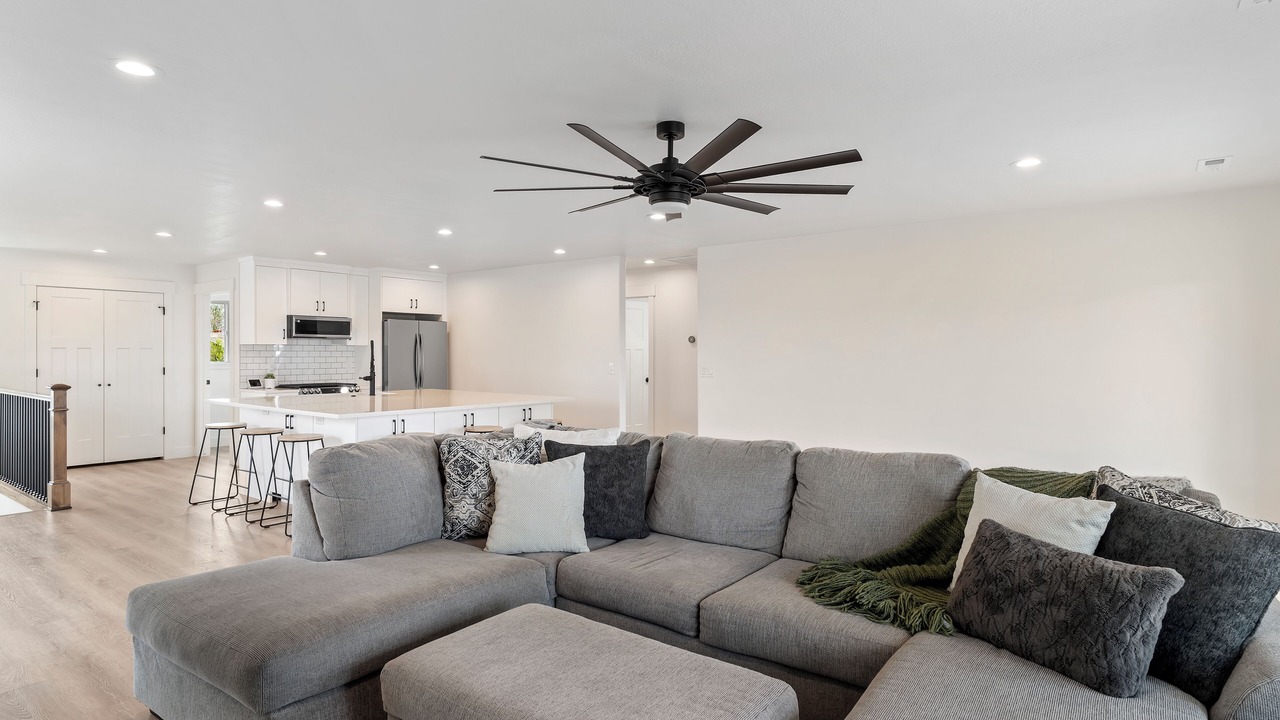 Photo of Livingroom in Syracuse