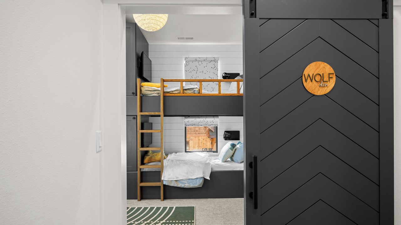 Photo of Bedroom in Cle Elum