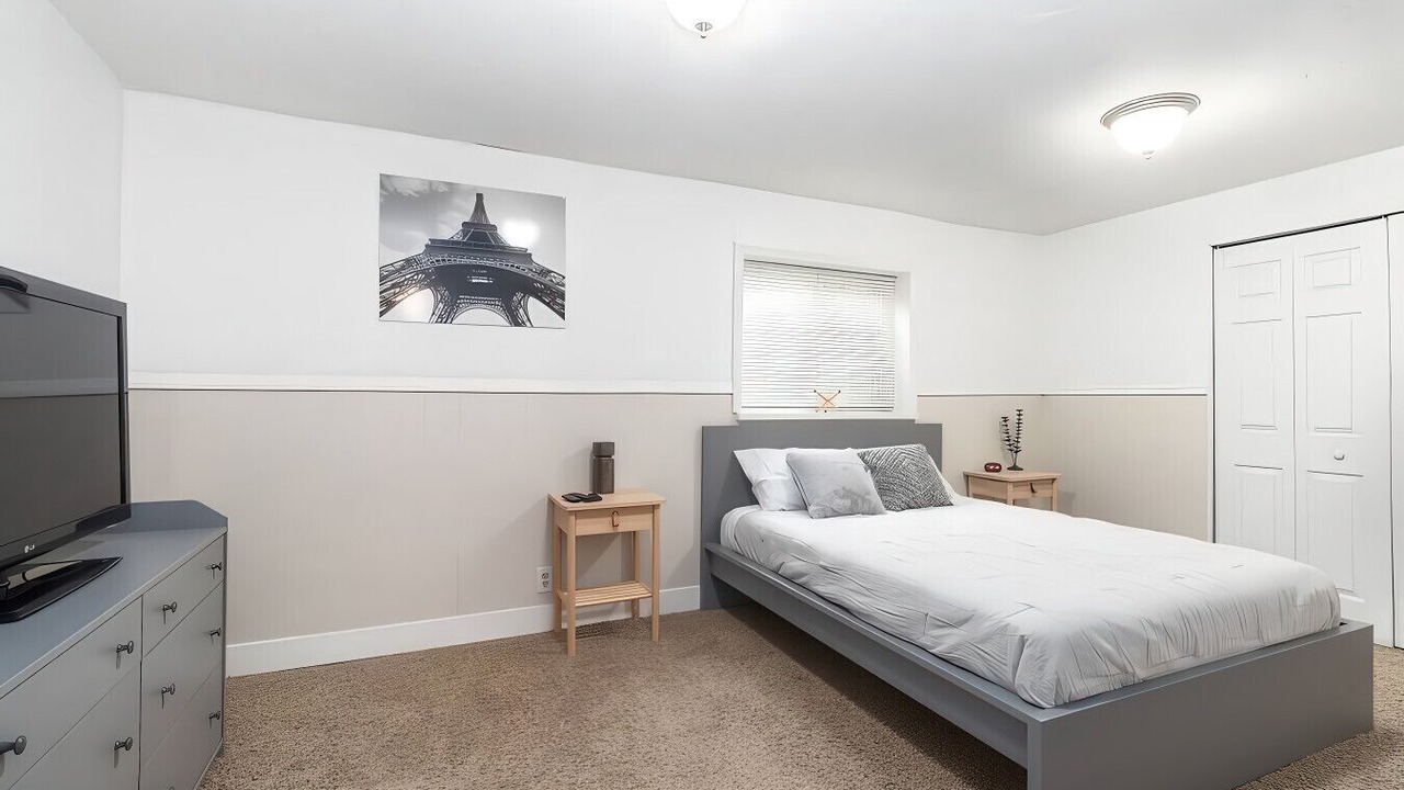 Photo of Bedroom in Millcreek