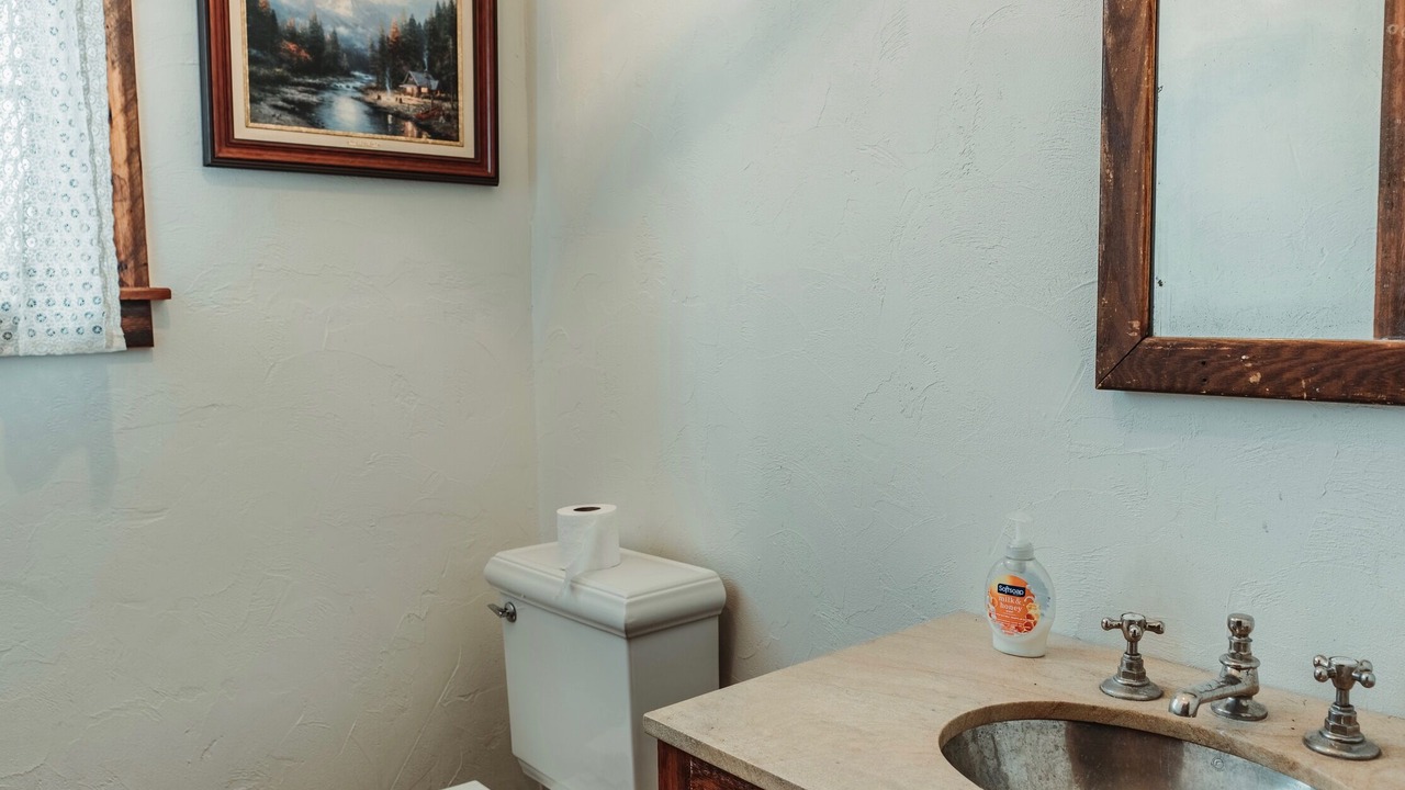 Photo of Bathroom in Swan Valley