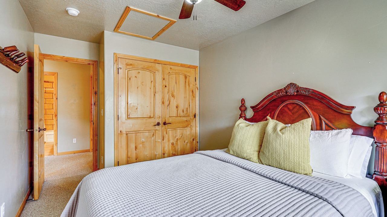 Photo of Bedroom in Wolf Creek