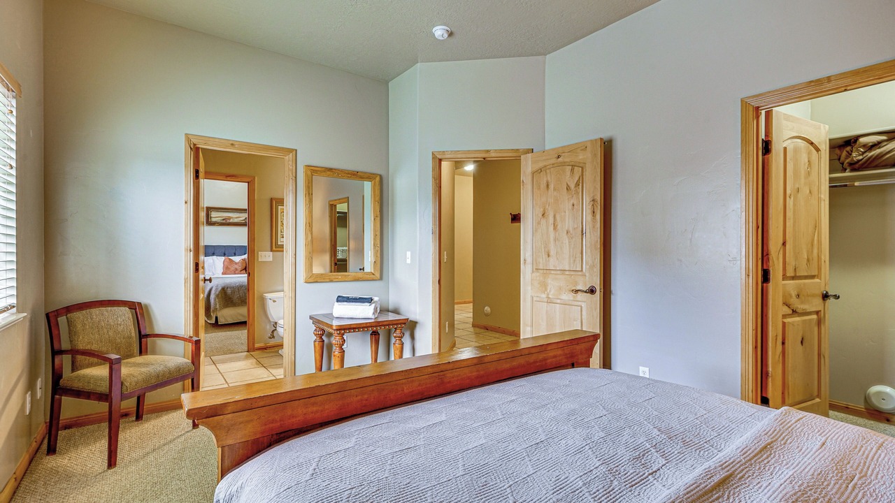 Photo of Bedroom in Wolf Creek