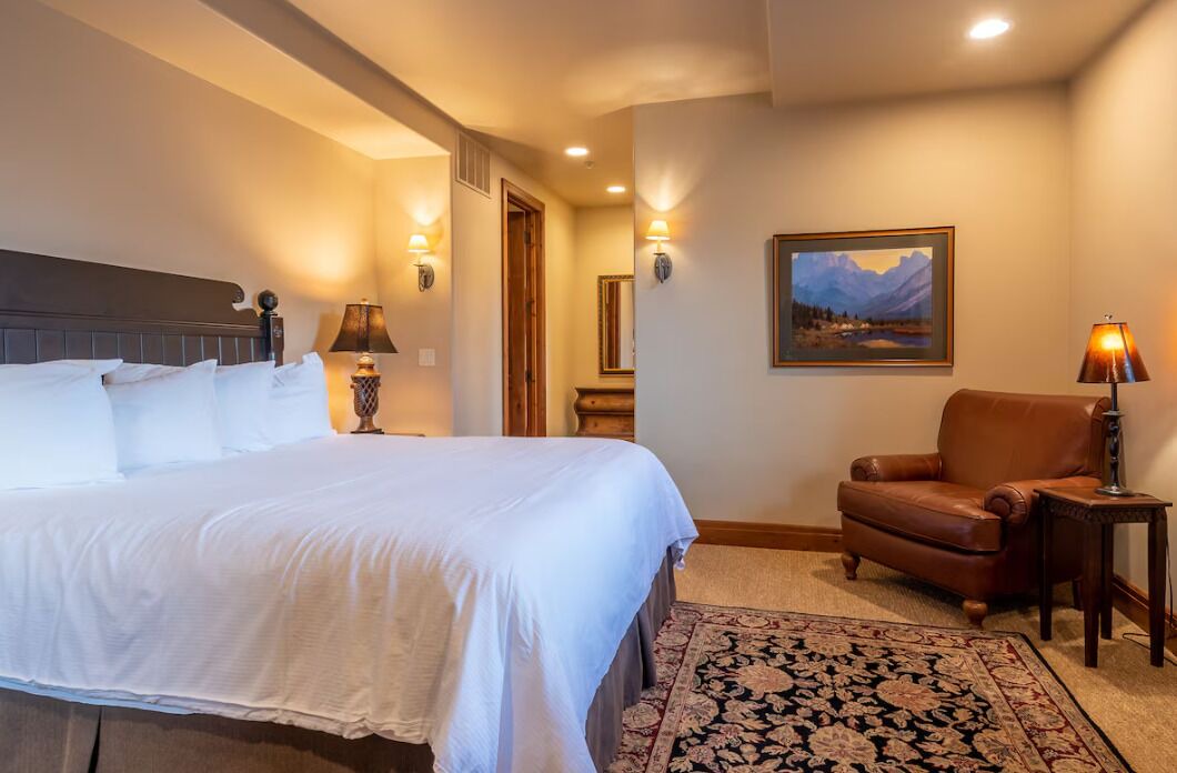 Photo of Bedroom in Warm Springs