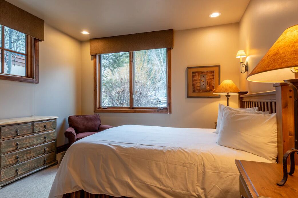 Photo of Bedroom in Warm Springs