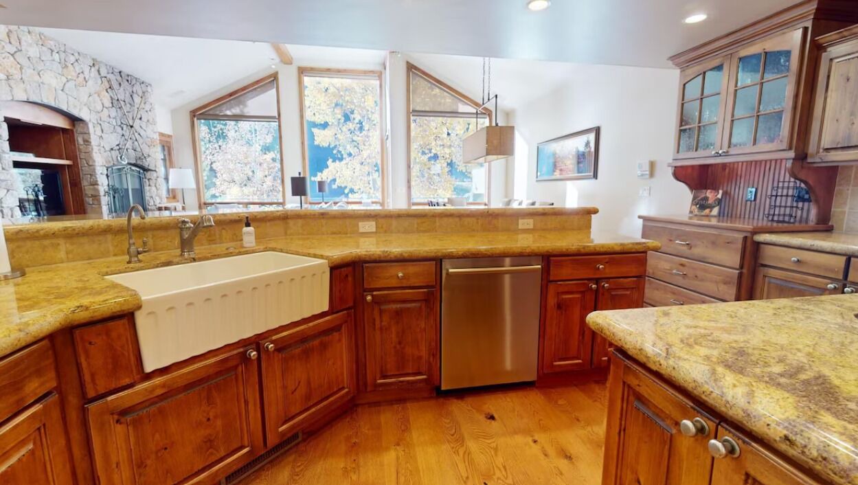 Photo of Kitchen in Warm Springs