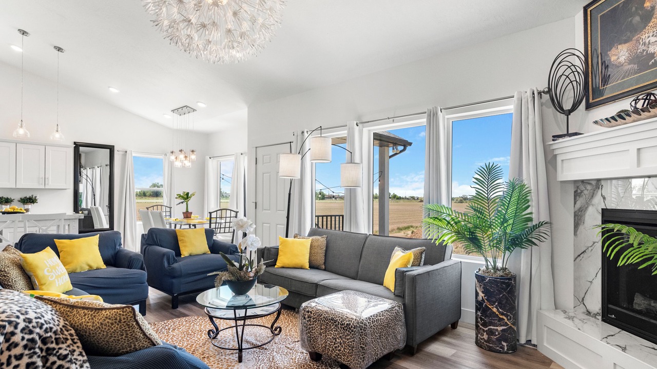 Photo of Livingroom in West Haven