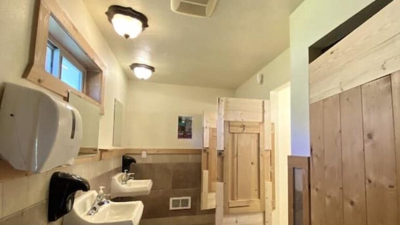 Photo of Bathroom in Ririe