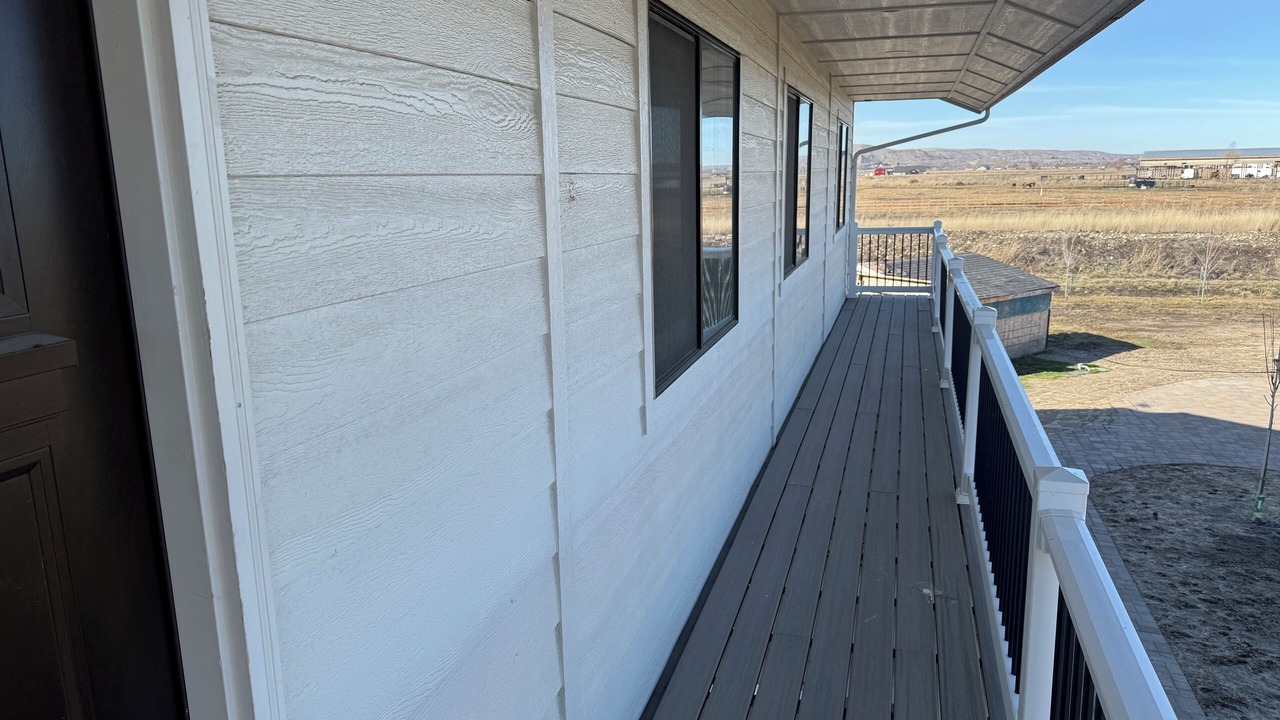 Photo of Patio Balcony in Gem County