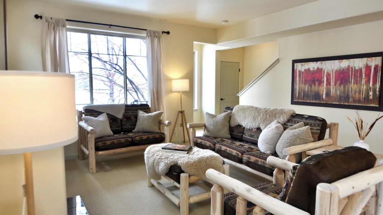 Photo of Livingroom in Hailey