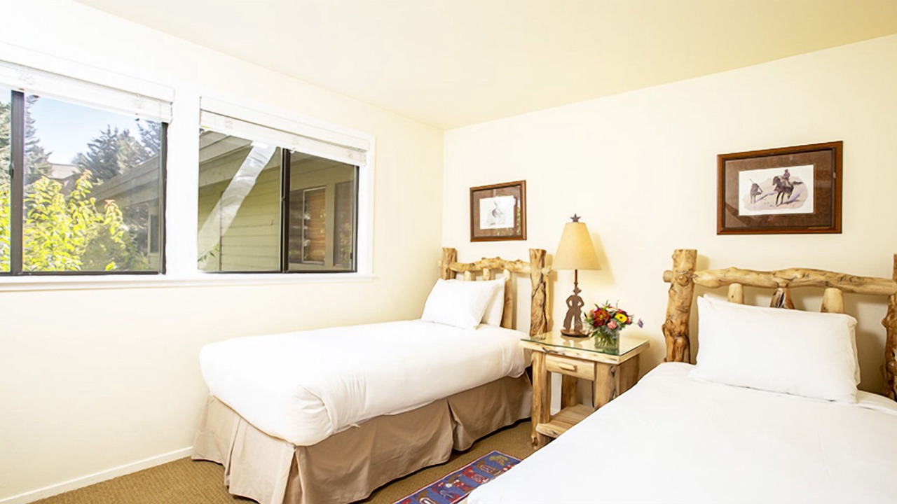 Photo of Bedroom in Elkhorn