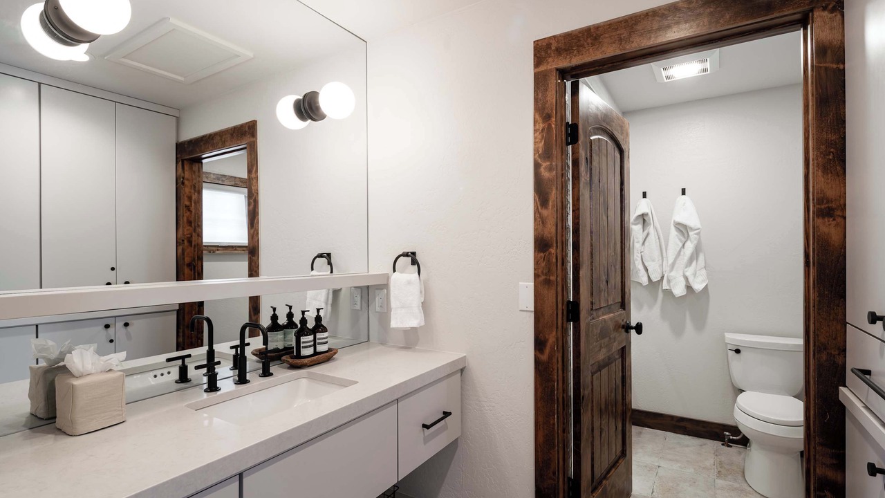 Photo of Bathroom in Powder Ridge