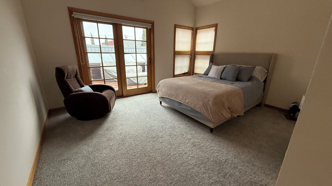 Photo of Bedroom in Willamette Heights
