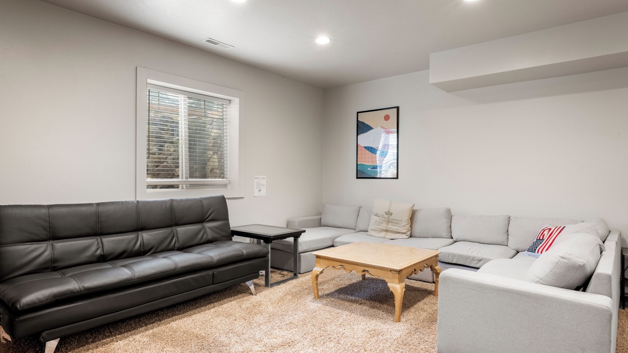 Photo of Livingroom in Harbor Village