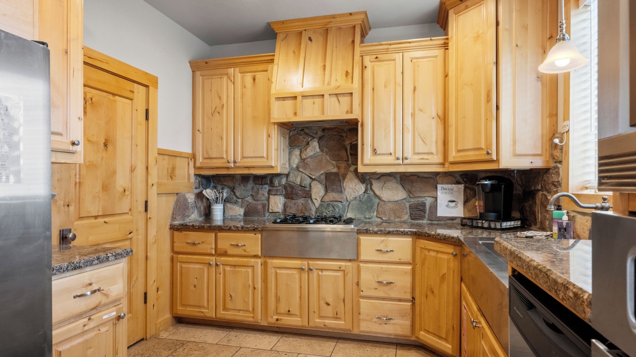 Photo of Kitchen in Harbor Village