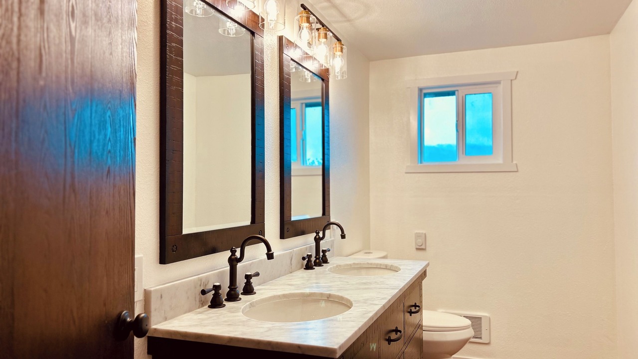 Photo of Bathroom in Irwin