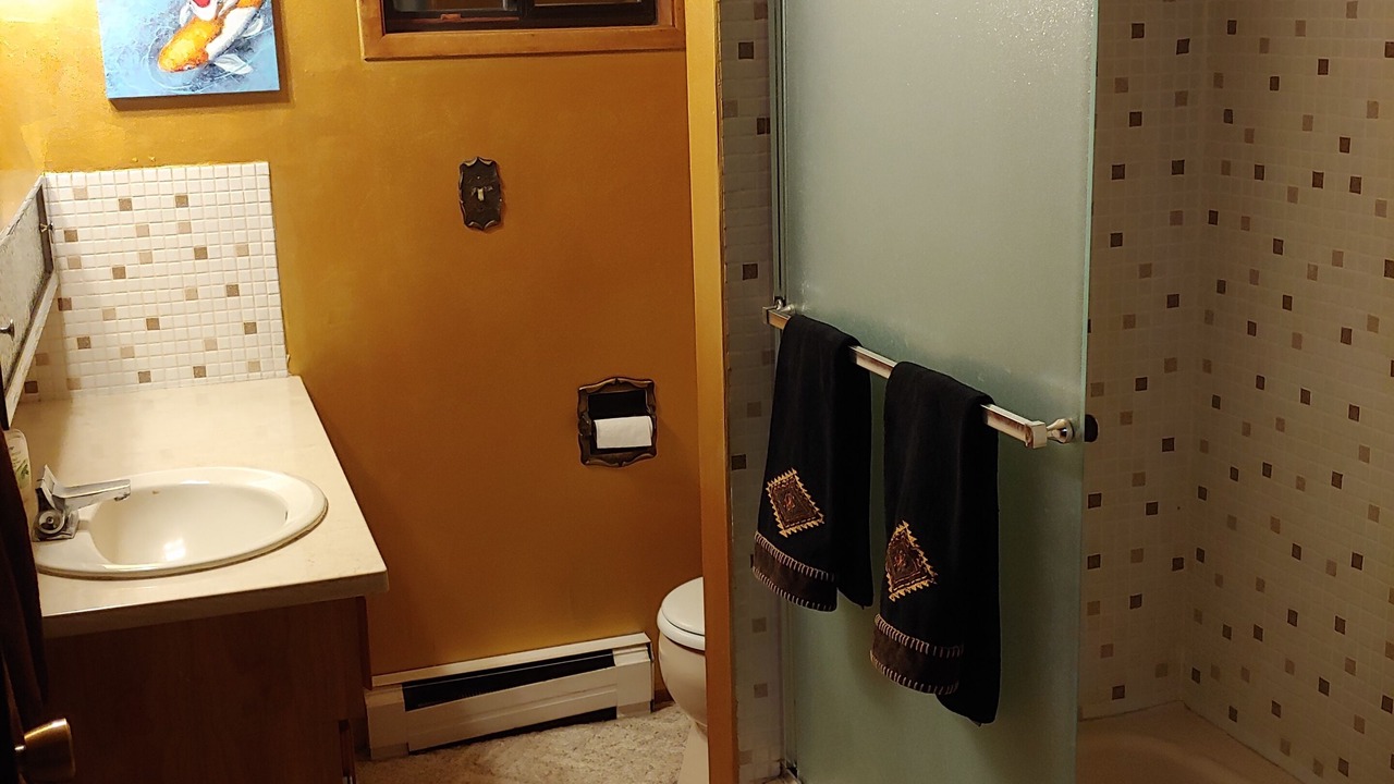 Photo of Bathroom in Mead